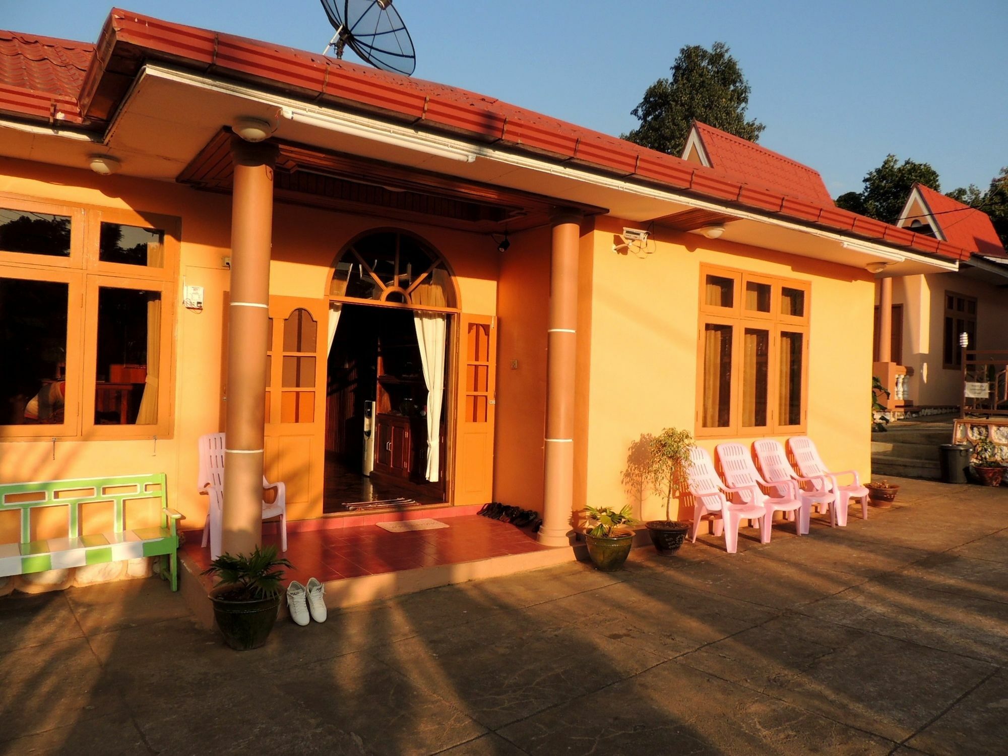 Hotel Ramonar Kalaw Exteriör bild